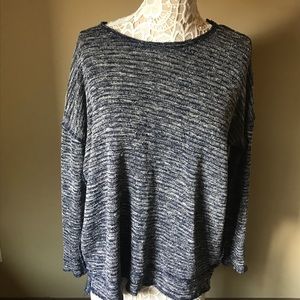Like new Cecico light weight knit top